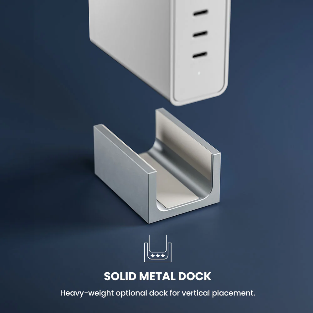 BLITZ 140 4-Port USB-C Desktop Charger - 140W - Image 8