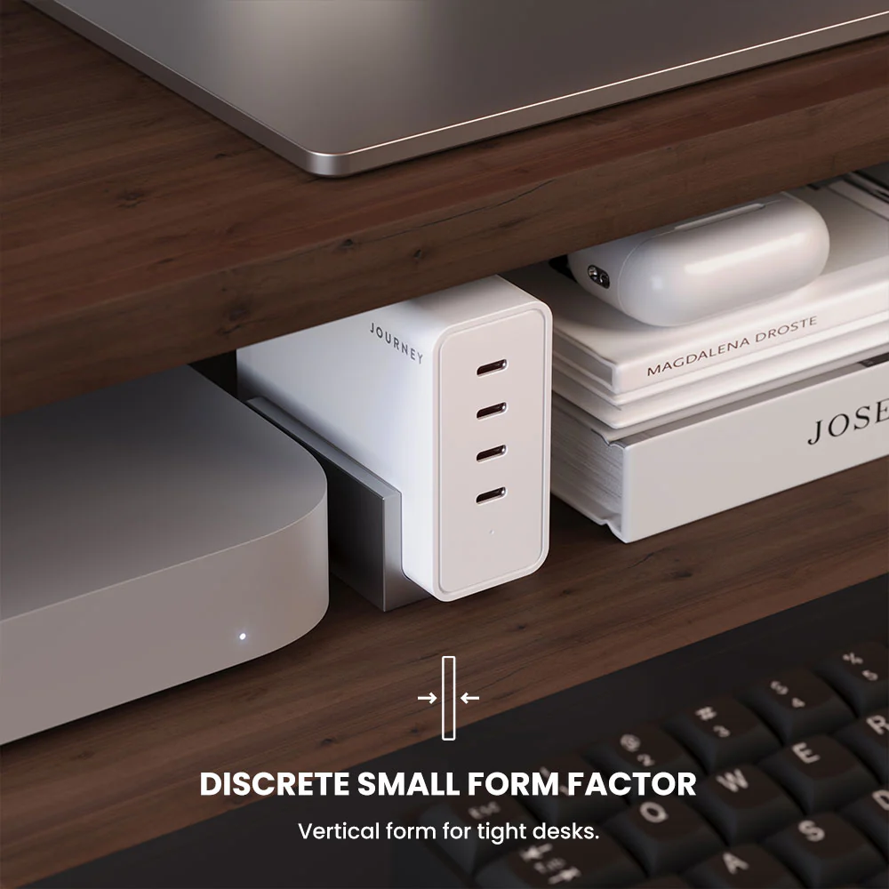 BLITZ 140 4-Port USB-C Desktop Charger - 140W - Image 9